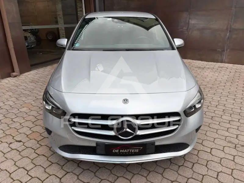2020 Mercedes Benz B 180