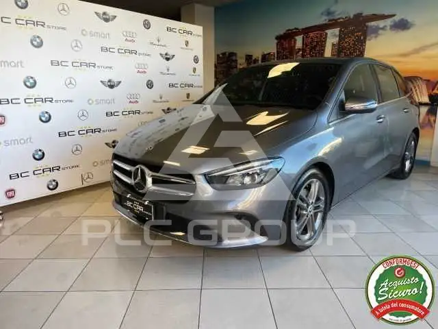 2020 Mercedes Benz B 180