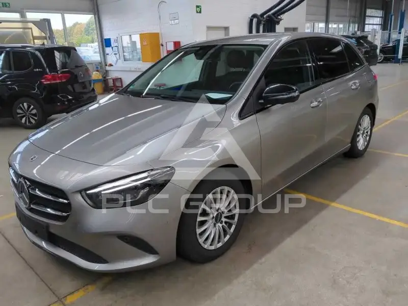2020 Mercedes Benz B 180
