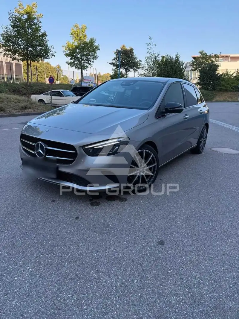 2020 Mercedes Benz B 220