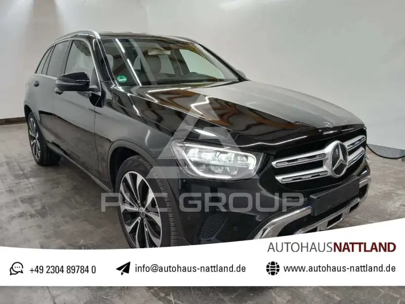 2020 Mercedes Benz GLC 220