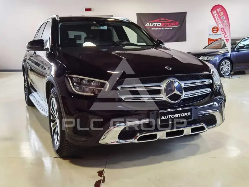 2020 Mercedes Benz GLC 220