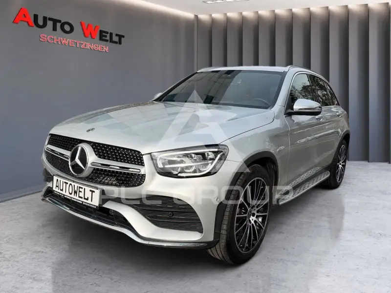 2020 Mercedes Benz GLC 220
