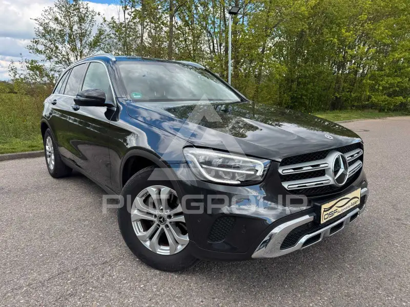 2020 Mercedes Benz GLC 220