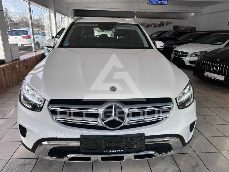 2020 Mercedes Benz GLC 220