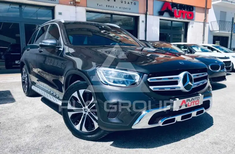 2020 Mercedes Benz GLC 220