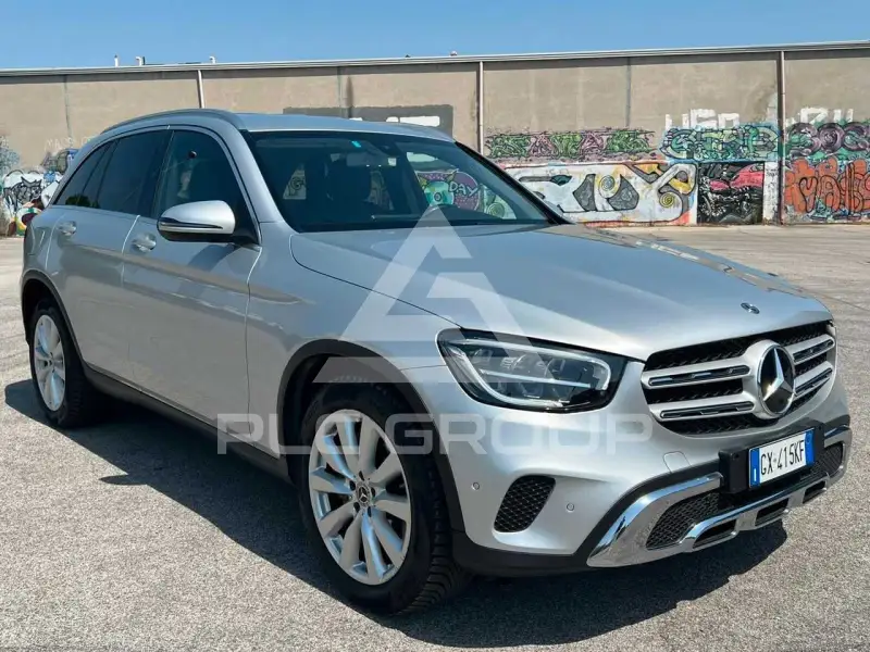 2020 Mercedes Benz GLC 220