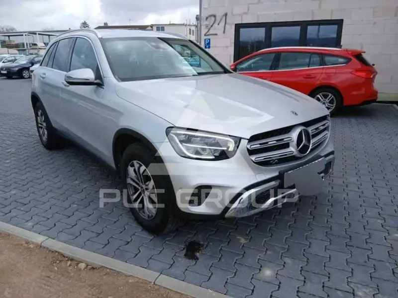 2020 Mercedes Benz GLC 220