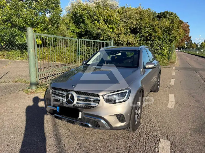 2020 Mercedes Benz GLC 220