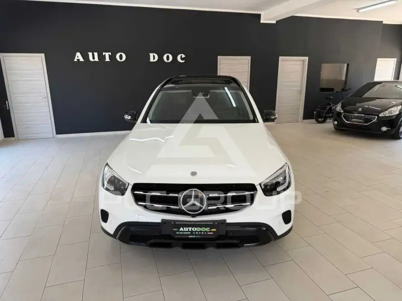 2020 Mercedes Benz GLC 220