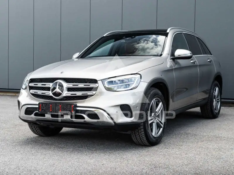 2020 Mercedes Benz GLC 220