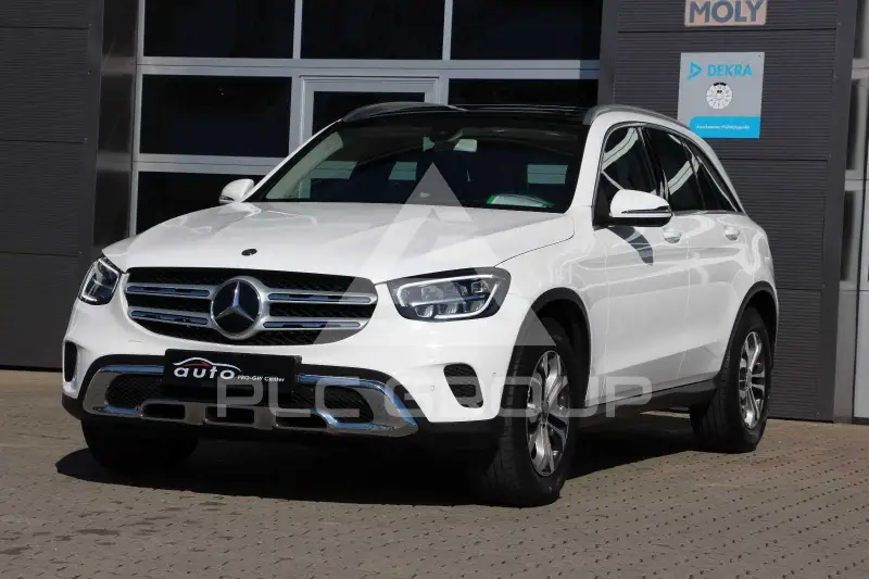 2020 Mercedes Benz GLC 220