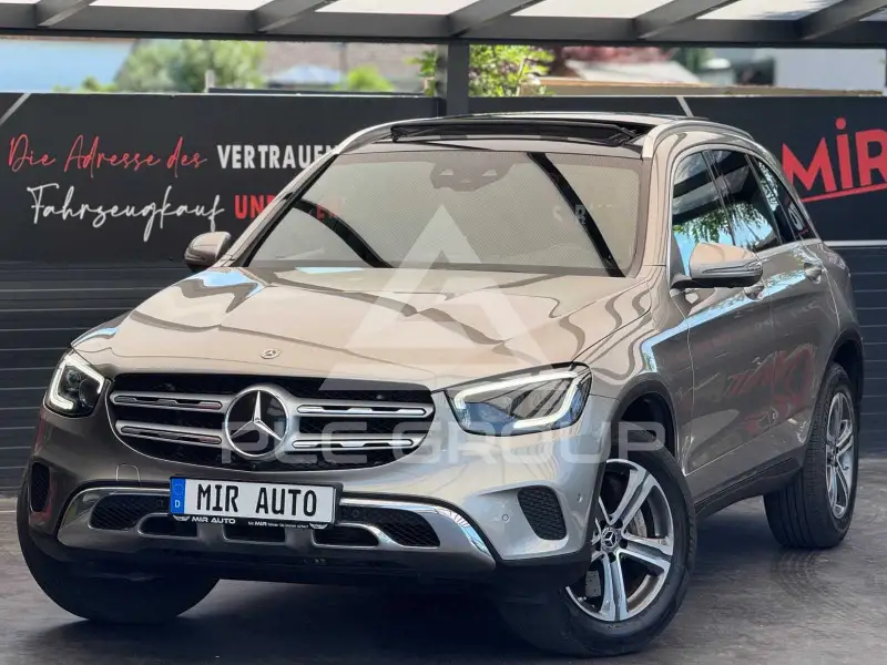 2020 Mercedes Benz GLC 400
