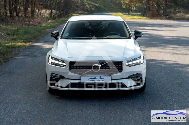2020 Volvo S90