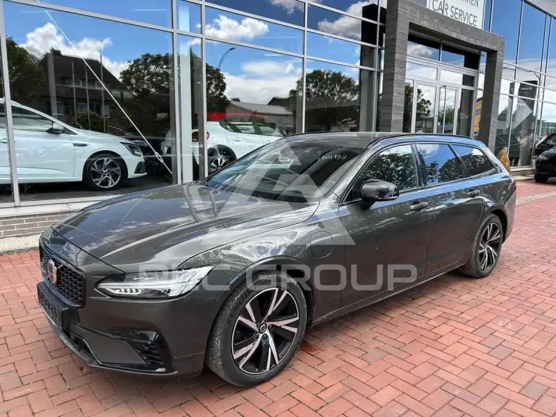 2020 Volvo V90