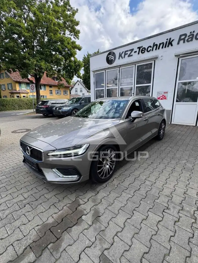 2020 Volvo V60