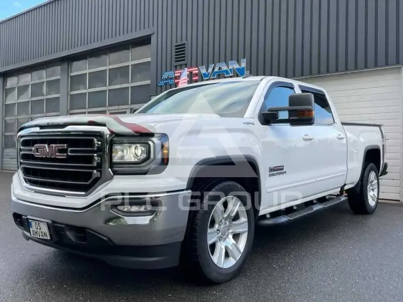 2020 GMC Sierra
