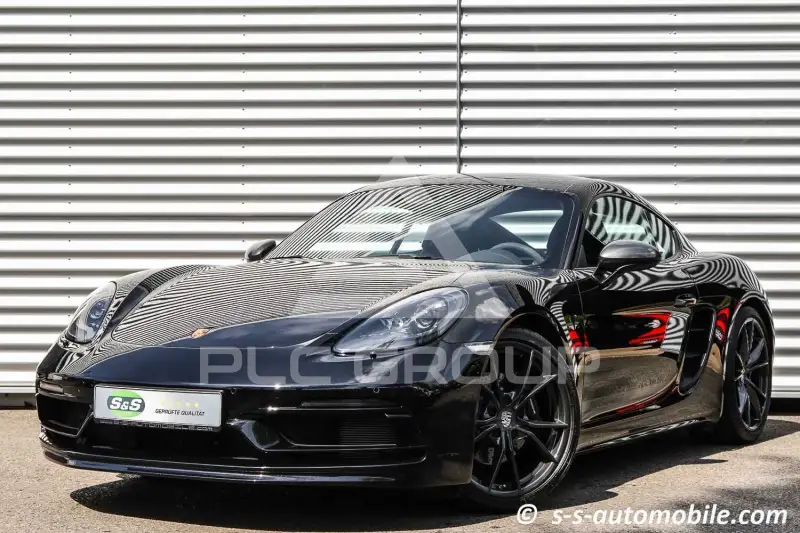 2020 Porsche Cayman