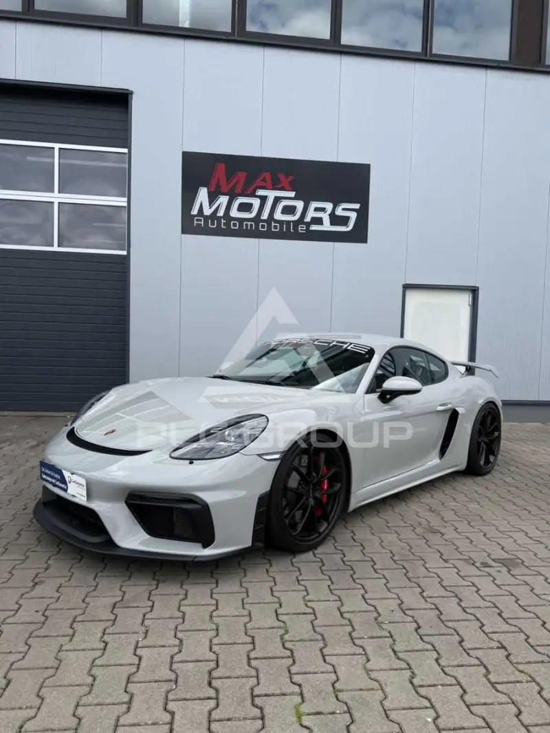 2020 Porsche Cayman