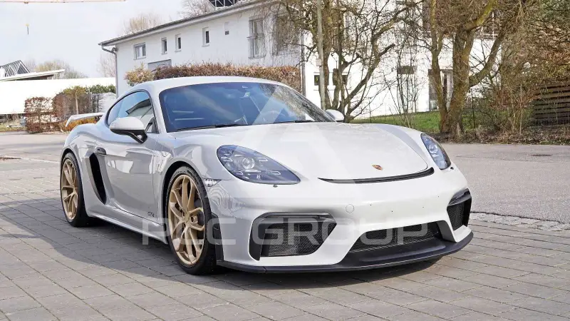2020 Porsche Cayman