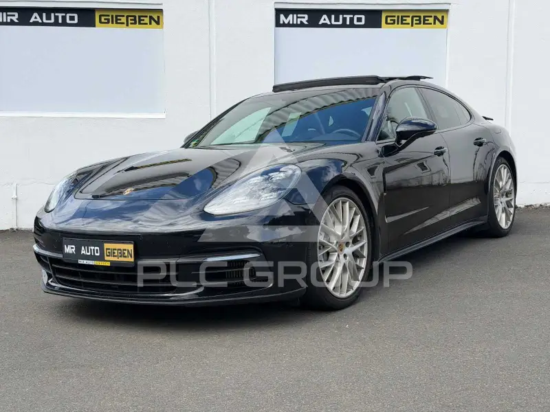 2020 Porsche Panamera