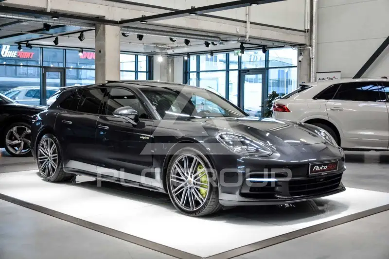 2020 Porsche Panamera