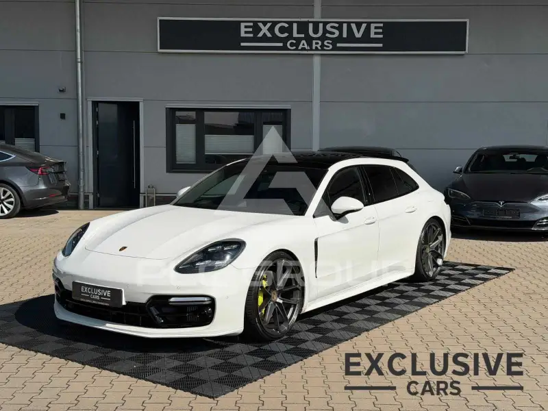 2020 Porsche Panamera