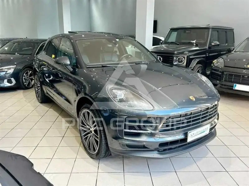 2020 Porsche MACAN