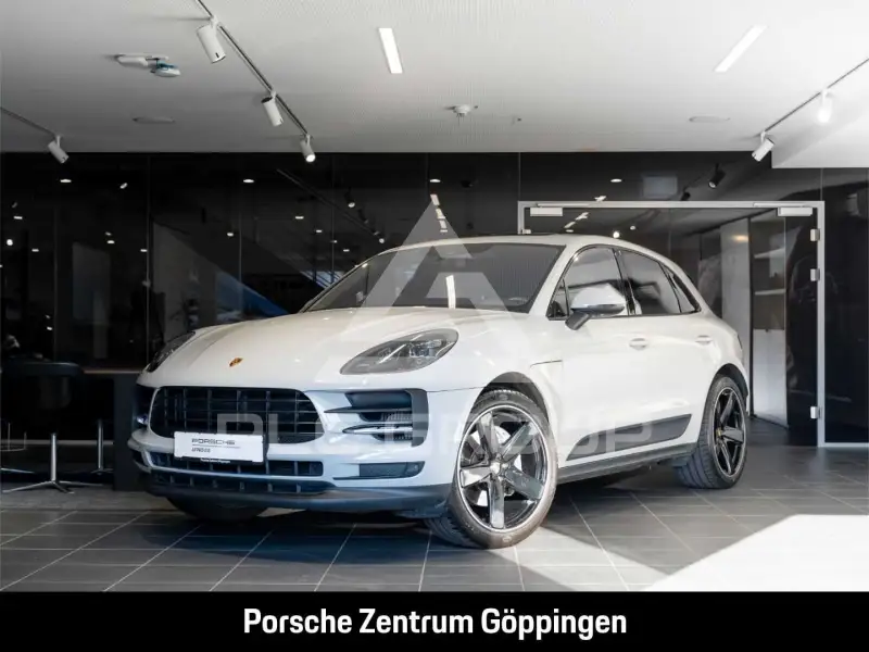 2020 Porsche MACAN