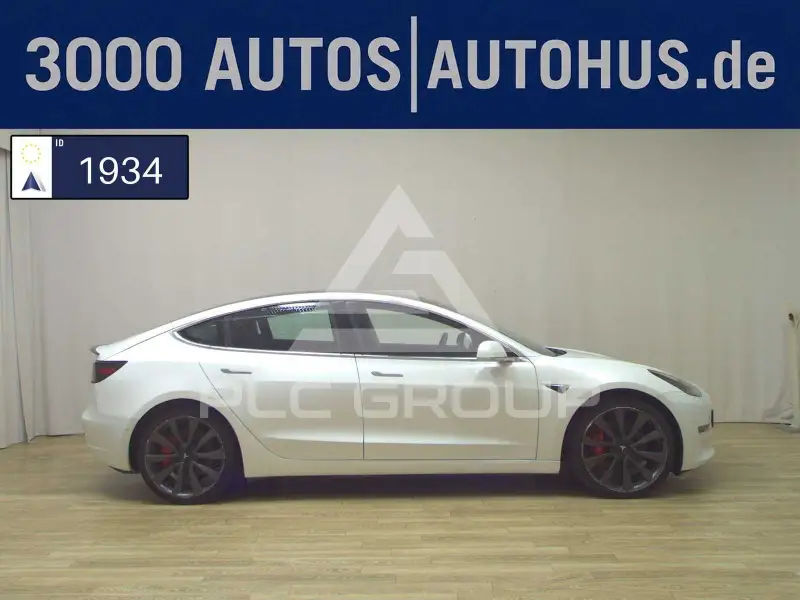 2020 Tesla Model 3