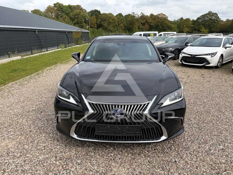 2020 Lexus ES300