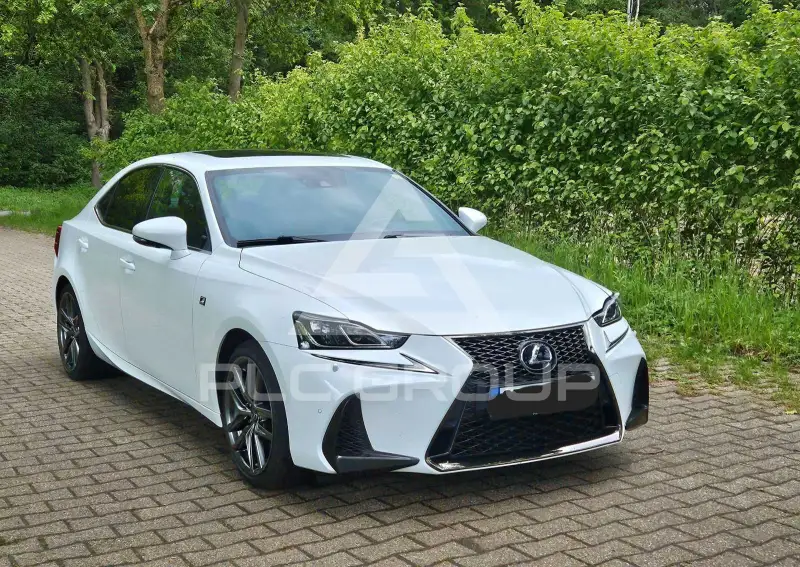 2020 Lexus IS300