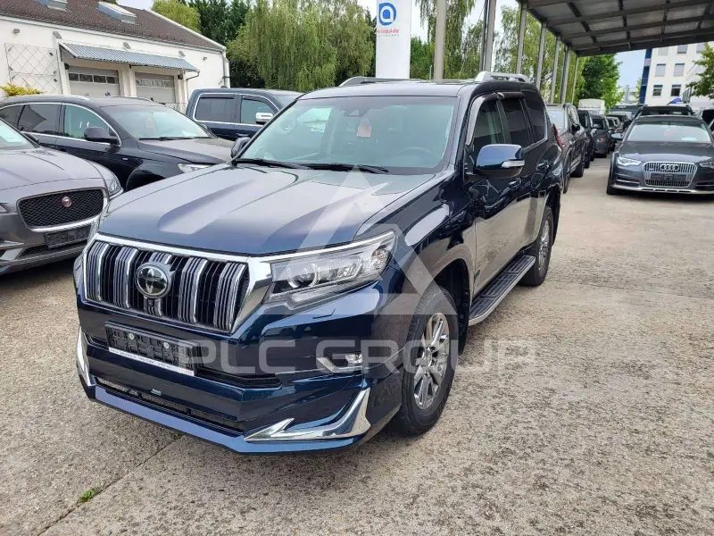 2020 Toyota LAND CRUISER