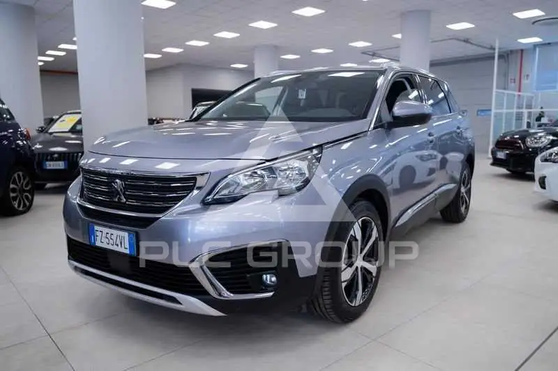 2020 Peugeot 5008