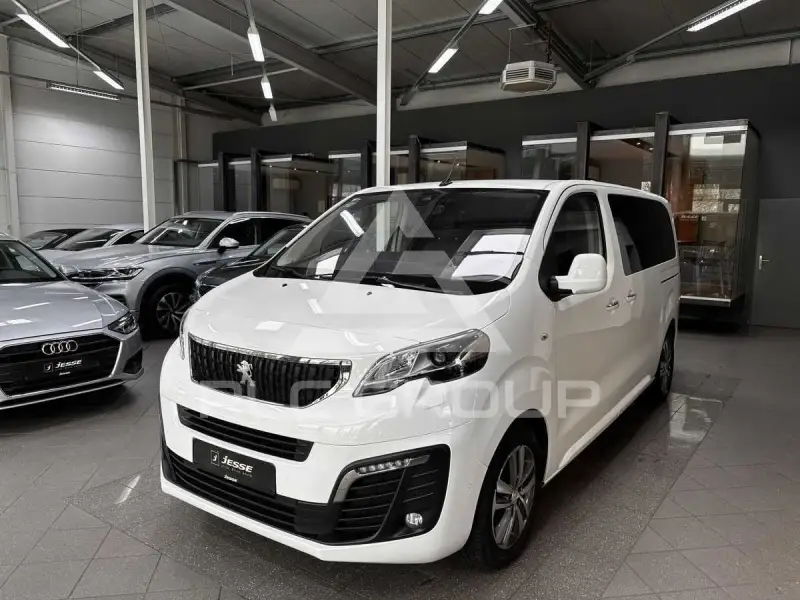 2020 Peugeot Traveller