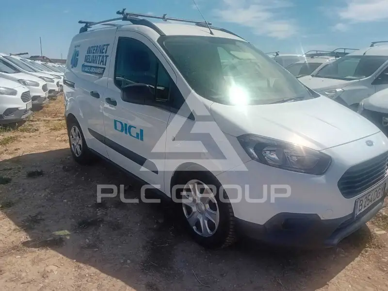 2020 Ford Courier