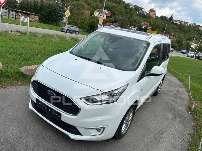 2020 Ford Tourneo