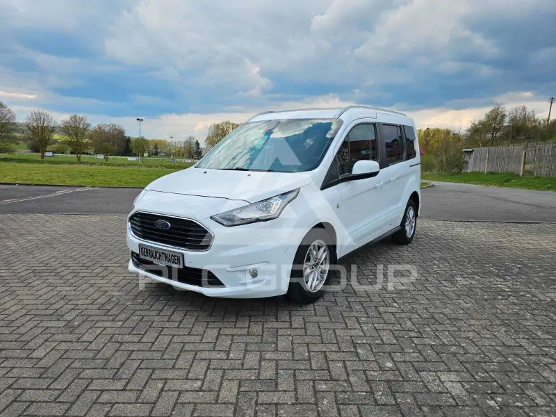 2020 Ford Tourneo