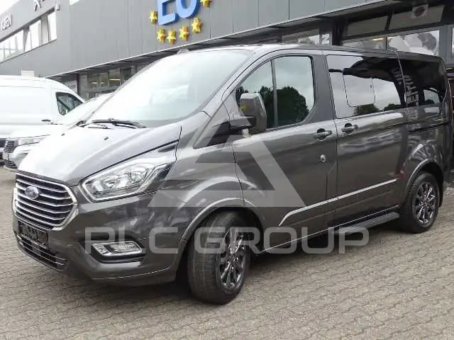 2020 Ford Tourneo