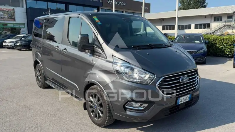 2020 Ford Tourneo