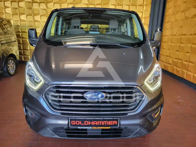 2020 Ford Tourneo