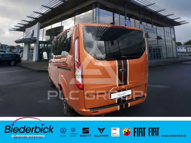 2020 Ford Tourneo