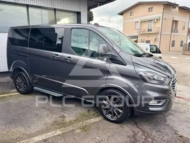 2020 Ford Tourneo