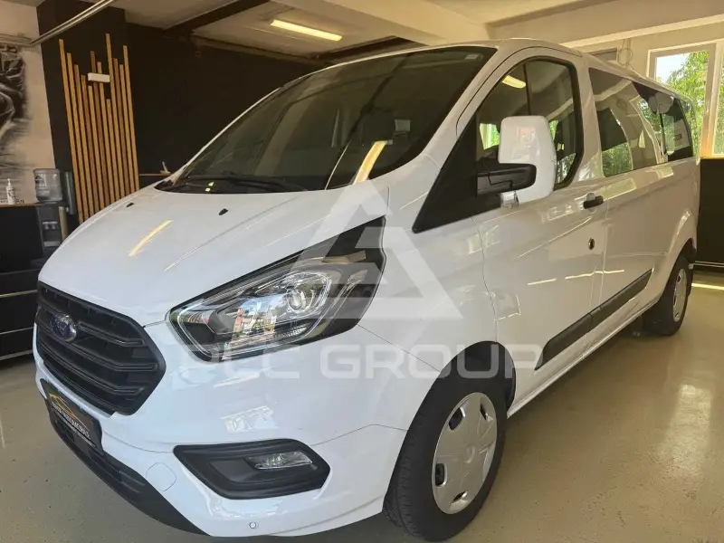 2020 Ford Tourneo
