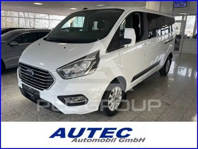 2020 Ford Tourneo
