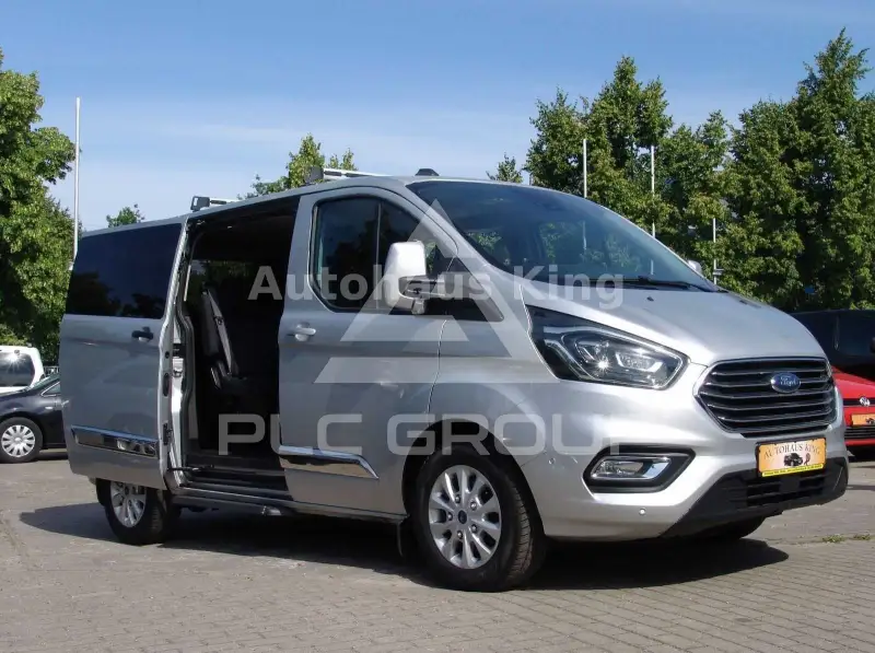2020 Ford Tourneo