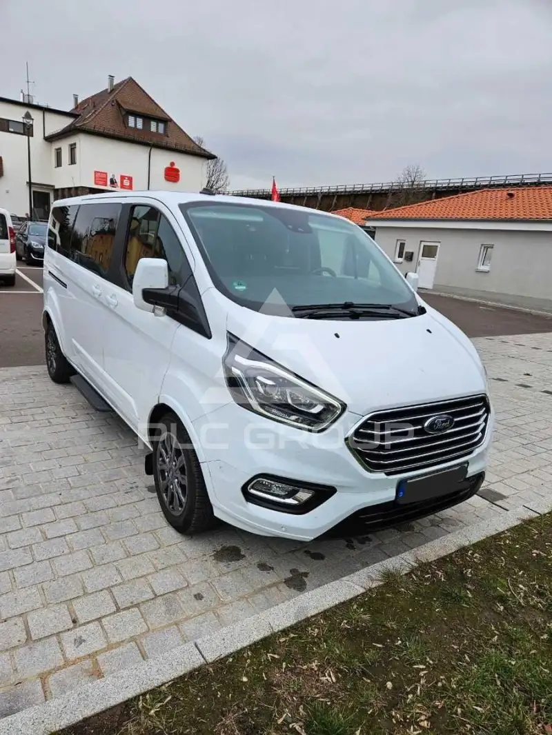 2020 Ford Tourneo