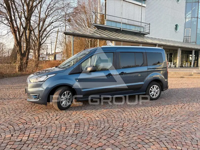 2020 Ford Tourneo