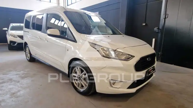 2020 Ford Tourneo