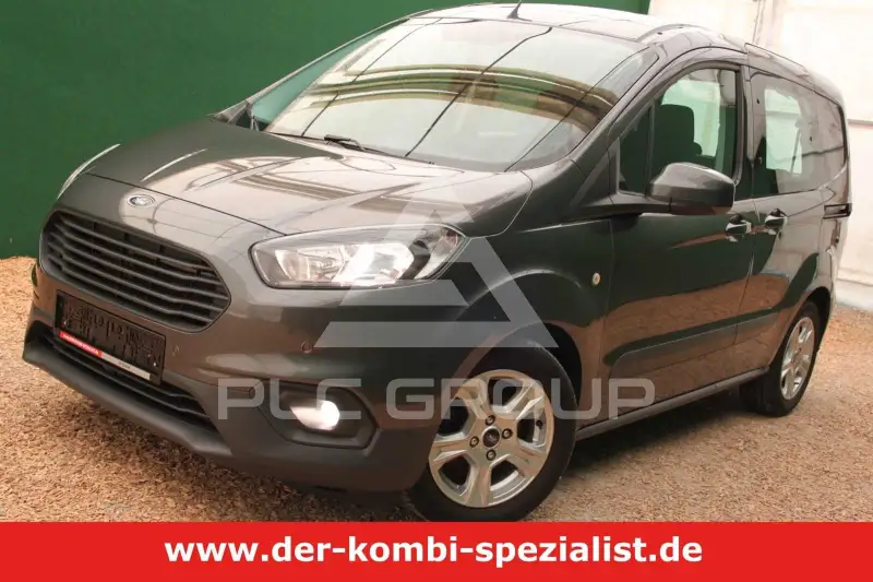 2020 Ford Tourneo